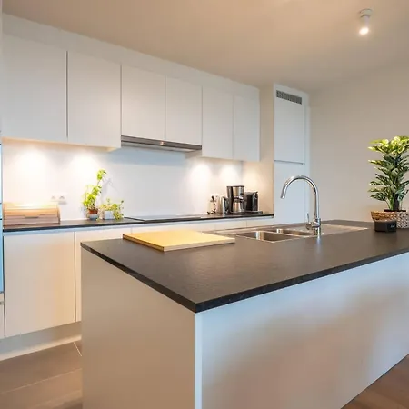 Brand New With 2 Bedrooms Апартаменти